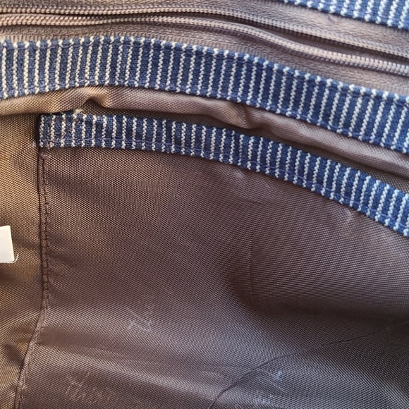 Thirty-one Stripe Handbag Purse - Picture 3 of 4